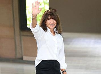 المديرة الفنية لأزياء الرجال في هيرميس تتنحى عن منصبها بعد 37 عاماً