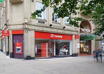 ريشارد برانسون ينافس: فيرجن موني تعرض أميالا جوية كفائدة على حسابات التوفير