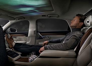 "فولفو للسيارات" تكشف النقاب عن "S90 Ambience Concept