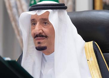 تفاعل واسع مع فيديو معايدة ولي العهد لخادم الحرمين في عيد الفطر