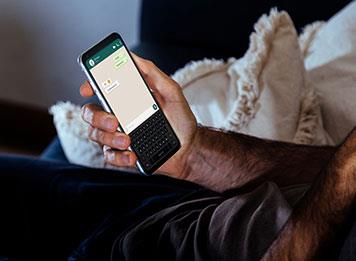 واتساب يختبر ميزة أمنية متقدمة