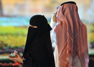 اضغط لمشاهدة الفيديو: ولاية الرجل على المرأة في السعودية
