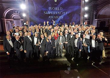 أزيموت لليخوت تظفر بالجائزة العالمية لليخوت الفاخرة ٢٠١٨