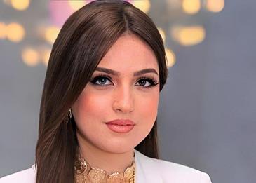 ياسمين عز تطلق مسابقة خاصة بالرجال