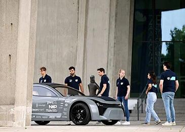 تطوير سيارة مستدامة قادرة على تنظف الهواء