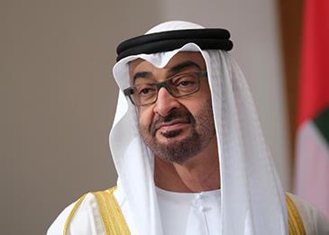 محمد بن زايد يدعو المواطنين والمقيمين إلى البقاء في منازلهم بعيد الفطر
