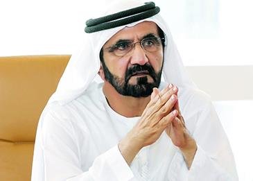 محمد بن راشد يتجول في دبي على دراجة هوائية