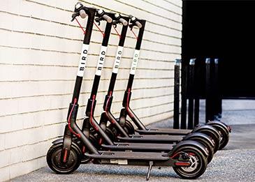 أوبر تقدم خدمة جديدة: سكوتر خفيف لزبائنها