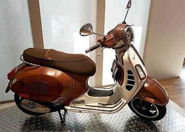 شاهد دراجة نارية على موضة الفينتاج