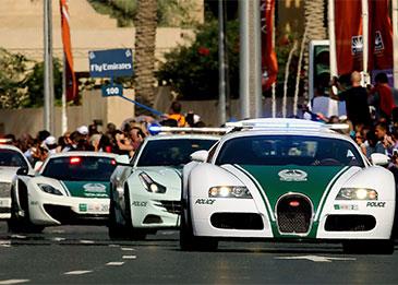 شرطة دبي تطلق مشروع الخدمة الذاتية للموظفين عبر "كيوسك"