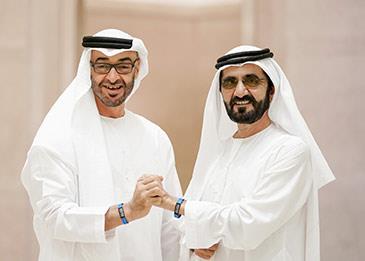 حاكم دبي وولي عهد أبوظبي يشهدان حفل تخريج "خبراء الإمارات"