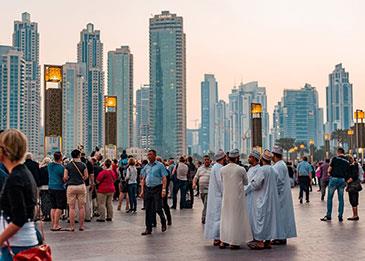 دبي تُرجح فتح أبوابها للسياح في يوليو المقبل