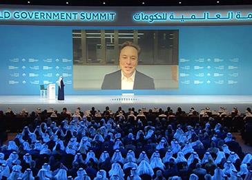 ماسك يعلن من القمة العالمية للحكومات أنه يبحث عن رئيس جديد لتويتر