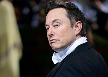 ماسك يتبرع بمليار دولار إلى "ويكيبيديا" بشرط تغيير اسمها