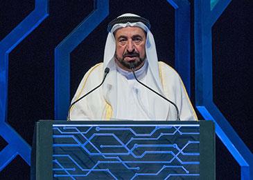 حاكم الشارقة يمنح خليجي أرضًا ومنحة لبناء مسكن استجابة لشكوته