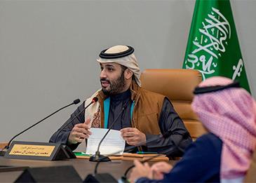 السعوديون يبدون إعجابهم بجاكيت محمد بن سلمان واقبال كبير على شرائه