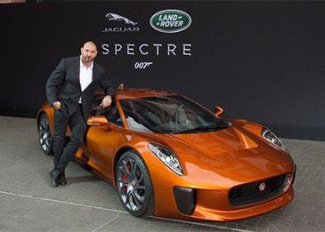 عرض سيارة جيمس بوند للبيع في أبوظبي
