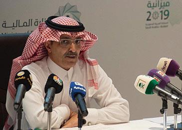 "الجدعان" ينفي وجود أي نية لتعديل رسوم العمالة الوافدة بالسعودية