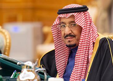 الملك سلمان يأمر بصرف 500  ألف ريال لذوي ضحايا فيروس كورونا