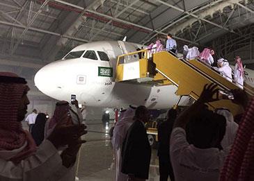 "الشورى السعودي" يطالب بتخفيض أسعار تذاكر شركة طيران أديل