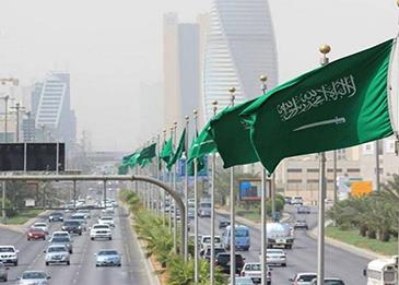 السعودية ترفع قيود السفر وتعيد فتح بواباتها الحدودية
