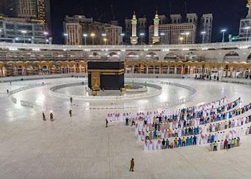 السعودية تدشن تطبيق "اعتمرنا" للراغبين في حجز موعد العمرة