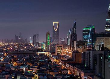 السعودية تبدأ بتطبيق رسوم المرافقين للعمالة الوافدة السبت
