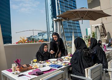 السعودية تطبق نظامًا لتوضيح السعرات الحرارية بقوائم الطعام... وغرامة 1000 ريال للمخالفين