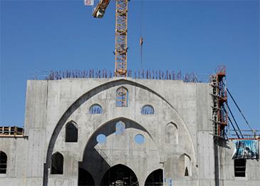 أسرة سعودية تقرّر العفو عن قاتل ابنها مقابل أن يقوم الجاني ببناء مسجد