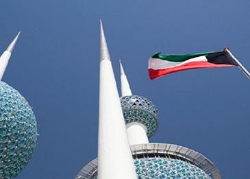 الكويت تُوقف إصدار جميع سمات الدخول للوافدين