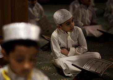 إنشاء مقرأة عالمية لتحفيظ القرآن الكريم في دبي