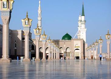 المسجد النبوي يشهد إقامة أول صلاة تراويح في أول ليلة لشهر رمضان