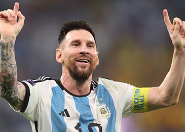 بعد الفوز بكأس العالم 2022 صورة ميسي تطبع على عملة الأرجنتين الرسمية