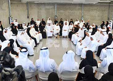 محمد بن راشد: نحتاج إلى أفكار استثنائية لتطوير الاقتصاد والارتقاء بخدمات المواطنين