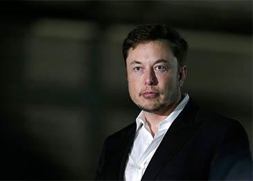 بسبب تغريدة على تويتر ... إيلون ماسك يستقيل من تسلا