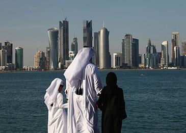 قطر تتخذ قرارًا عاجلًا بشأن العمل في الجهات الحكومية