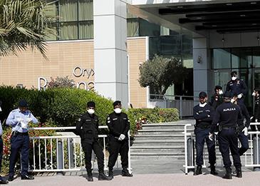 قطر تستعين بالروبوت "العساس" للتوعية بشأن كورونا