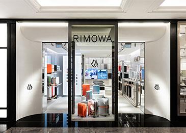 علامة RIMOWA تفتح أول متجرٍ لها في مول الإمارات في دبي