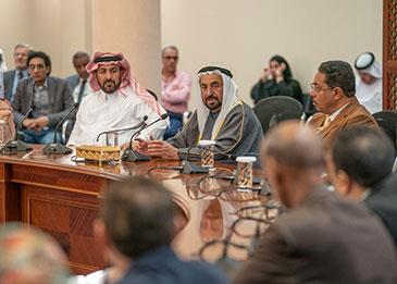 حاكم الشارقة يعلن إنشاء "جائزة الشارقة للنقد الشعري الأدبي"