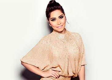 شيرين لمعجب على المسرح: "من غير بوس".. اضغط لمشاهدة الفيديو