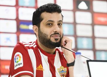 تركي آل الشيخ يعلن دعم ألميريا بلاعبين سعوديين وعرب