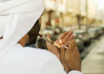 حظر تداول السجائر بدون الطوابع الضريبية الحمراء بأسواق الإمارات من أغسطس