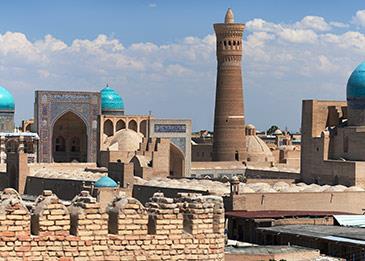 أوزبكستان تسمح للمقيمين بالإمارات بدخول أراضيها من دون تأشيرة