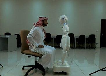 تطوير أول روبوت بالعالم يتحدث العربية