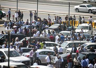 موظفون بالدمام والخبر يُخلون مكاتبهم إثر زلزال إيران