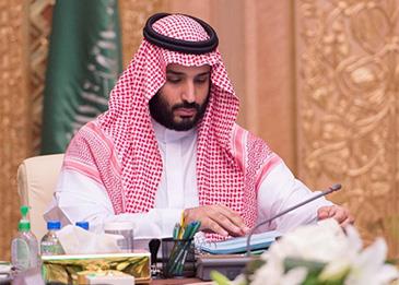 ولي العهد يزور الشيخ صالح الفوزان