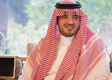 وزير الداخلية السعودي يمنح طالبًا 100 ألف ريال وسيارة..تعرف على السبب