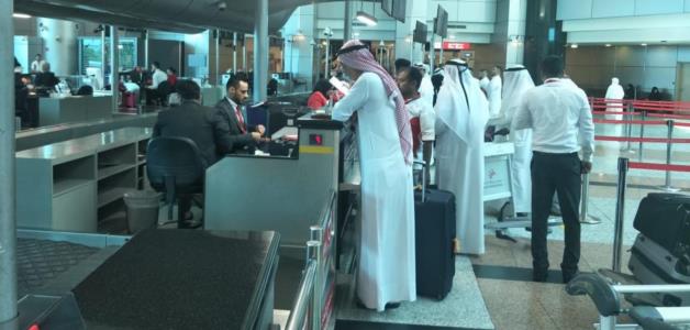 إلزام القادمين عبر مطار الشارقة الدولي بإجراء فحص كورونا قبل الوصول بمدة لا تتعدى 72 ساعة
