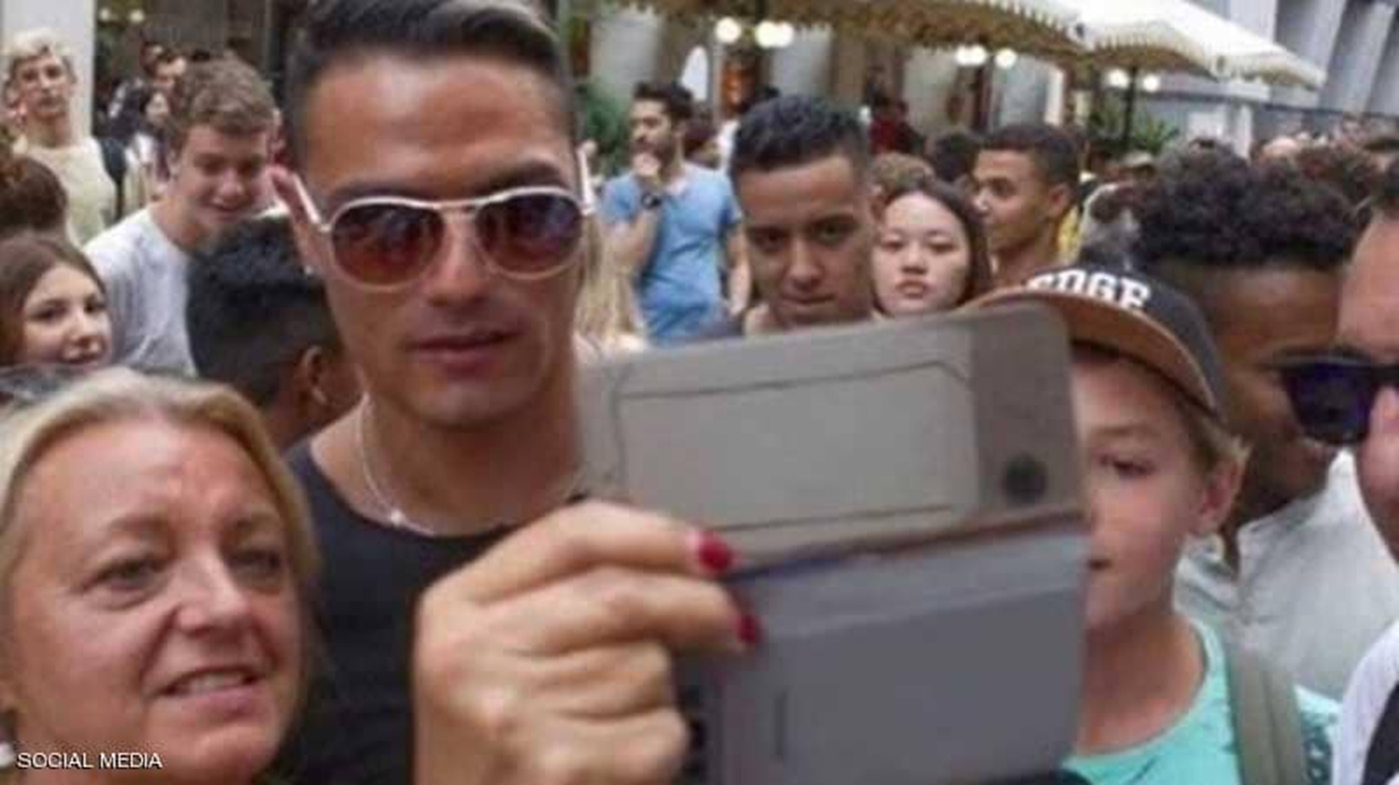 شبيه رونالدو يعيش أيامًا جنونية