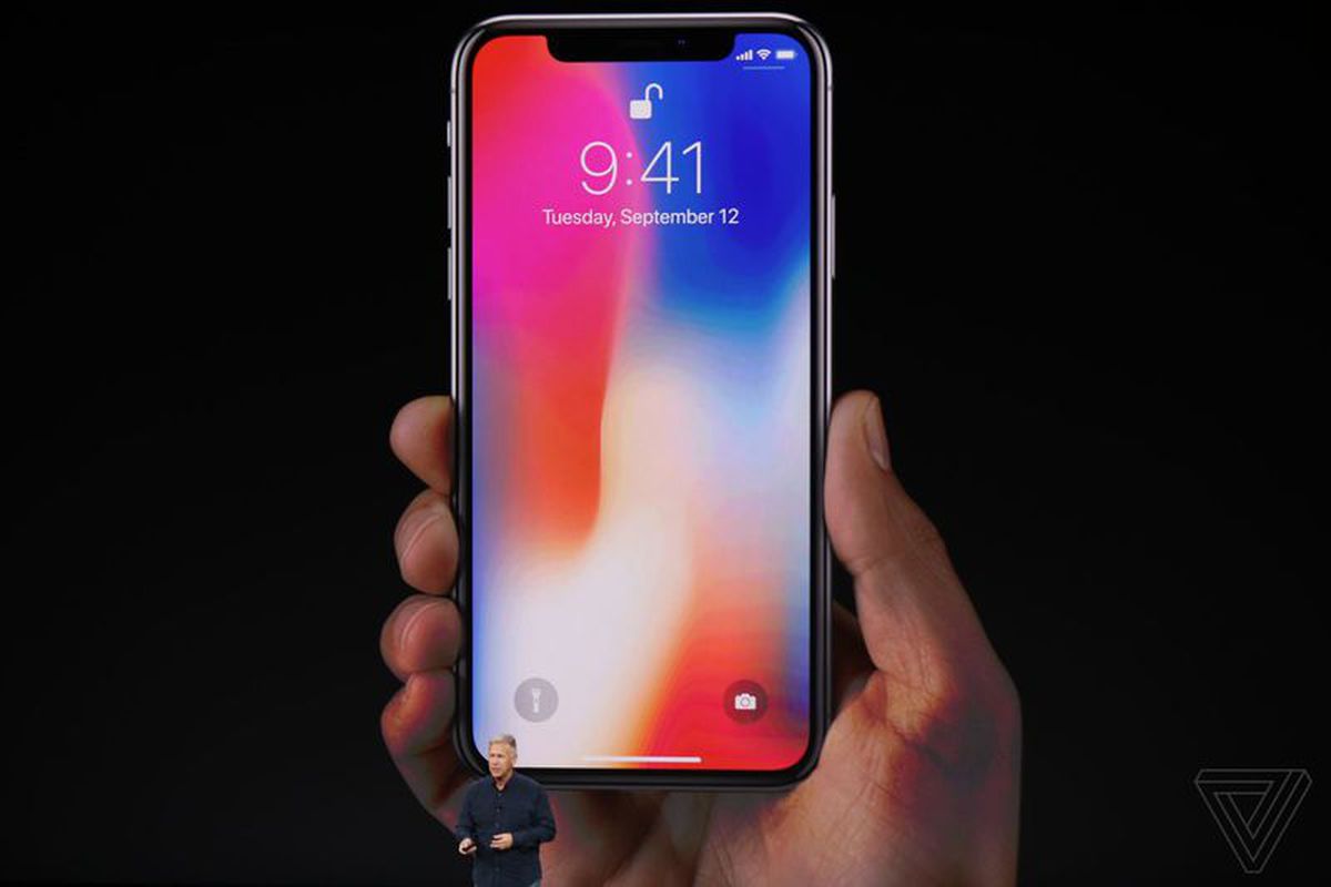 آبل تعلن عن مفاجئتها الجديدة .. iphone X